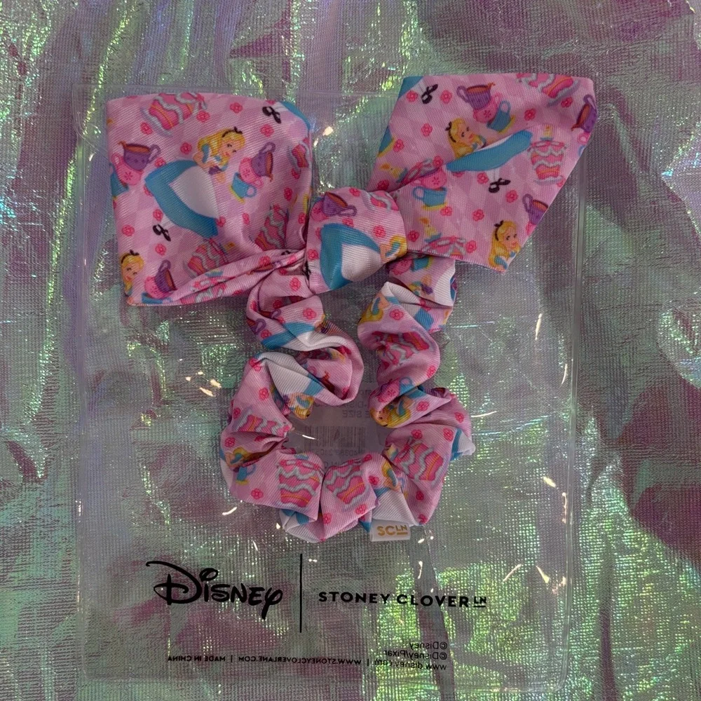 Stoney Clover Lane x Disney Alice in Wonderland Hair Scrunchie-Firm price - Picture 3 of 3